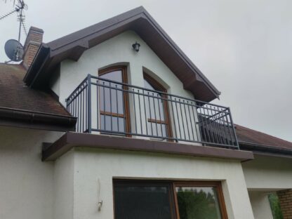 Balustrada  z elementami ozdobnymi