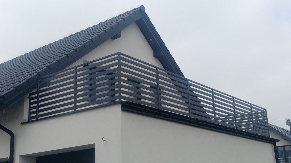 Balustrada balkonowa panelowa