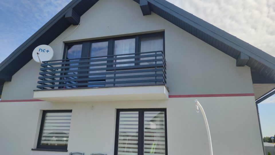 Balustrada balkonowa panelowa