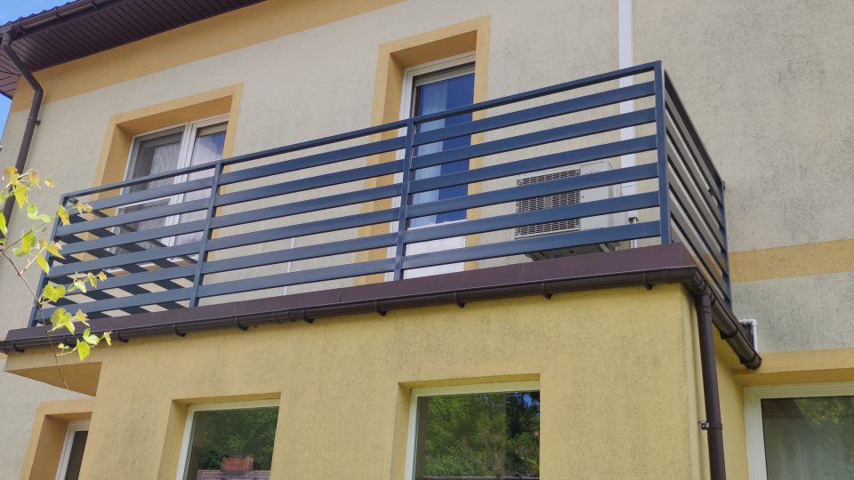 Balustrada balkonowa panelowa