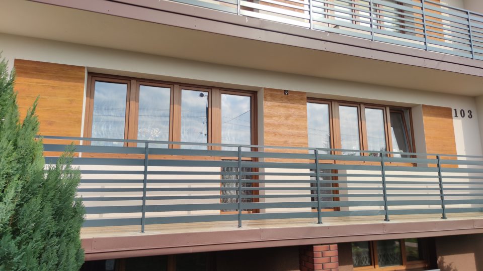 Balustrada balkonowa panelowa