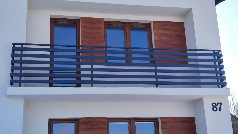 Balustrada balkonowa panelowa
