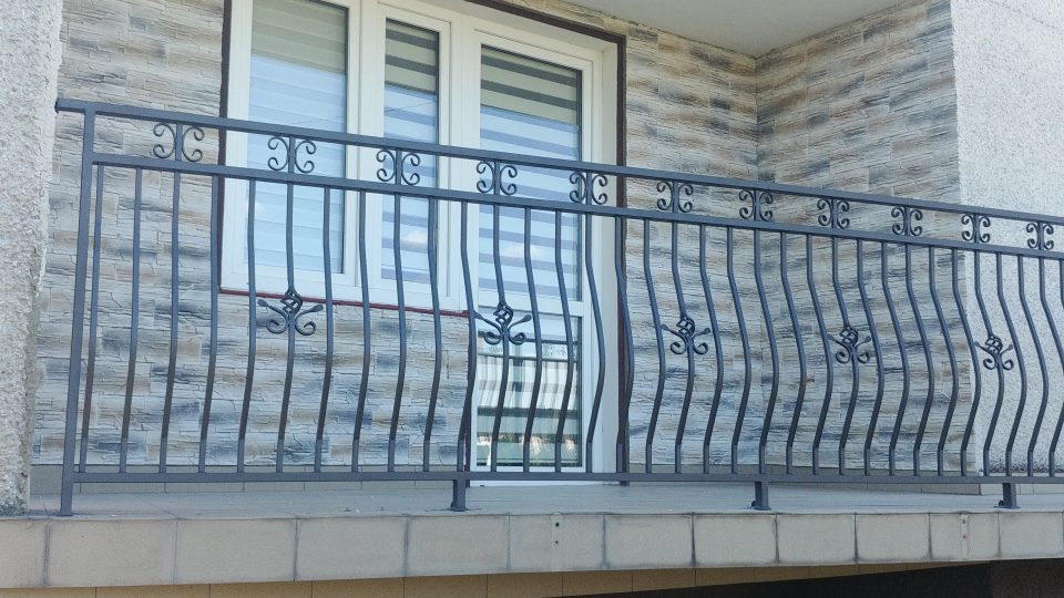 Balustrada balkonowa i schodowa