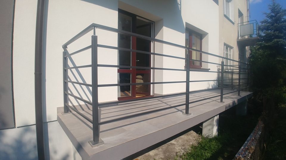 Balustrada balkonowa nowoczesna