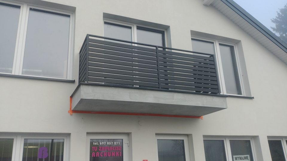 Balustrada balkonowa panelowa