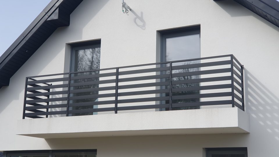 Balustrada balkonowa panelowa