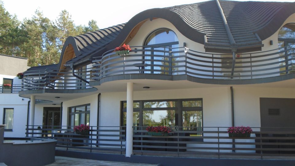 Balustrada balkonowa panelowa łukowa