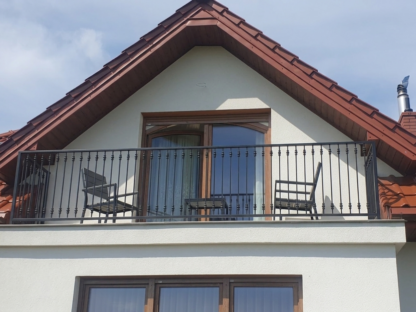 Balustrada ozdobna z elementami kutymi